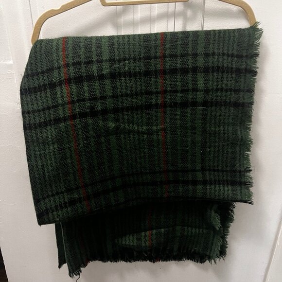 Green, Red and Black Plaid Blanket Scarf - Christmas Colors - Picture 2 of 3